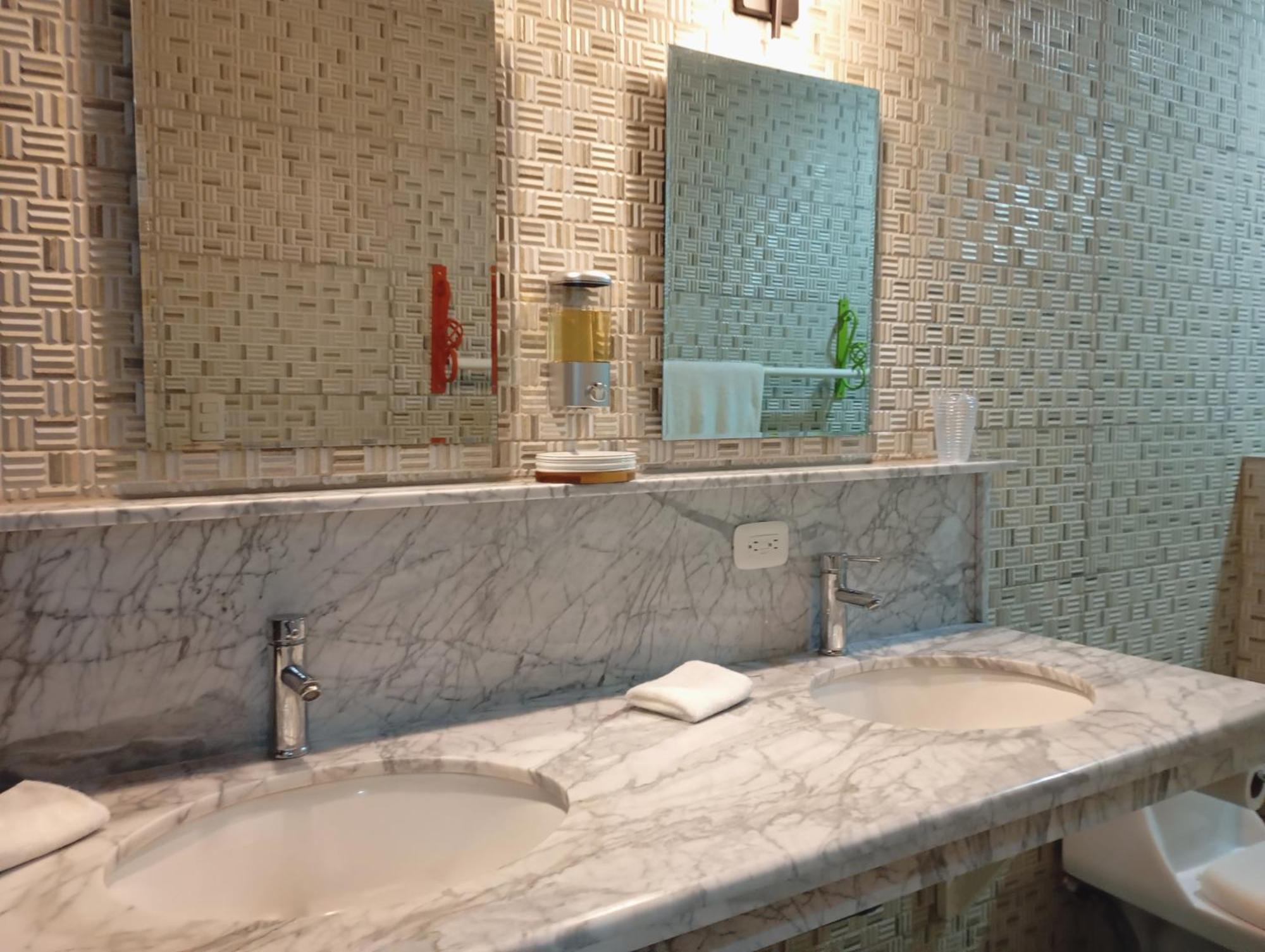 Villas Lux Arenal La Fortuna ภายนอก รูปภาพ
